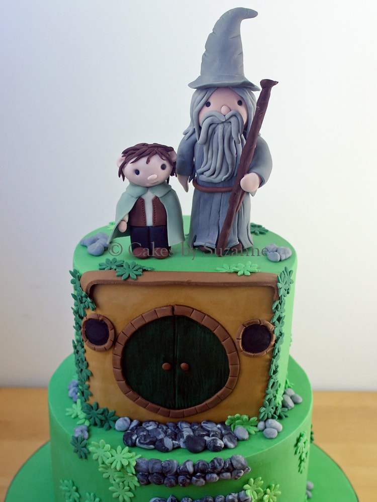 Lord of the Rings birthday cake Gandalf Frodo Hobbit house