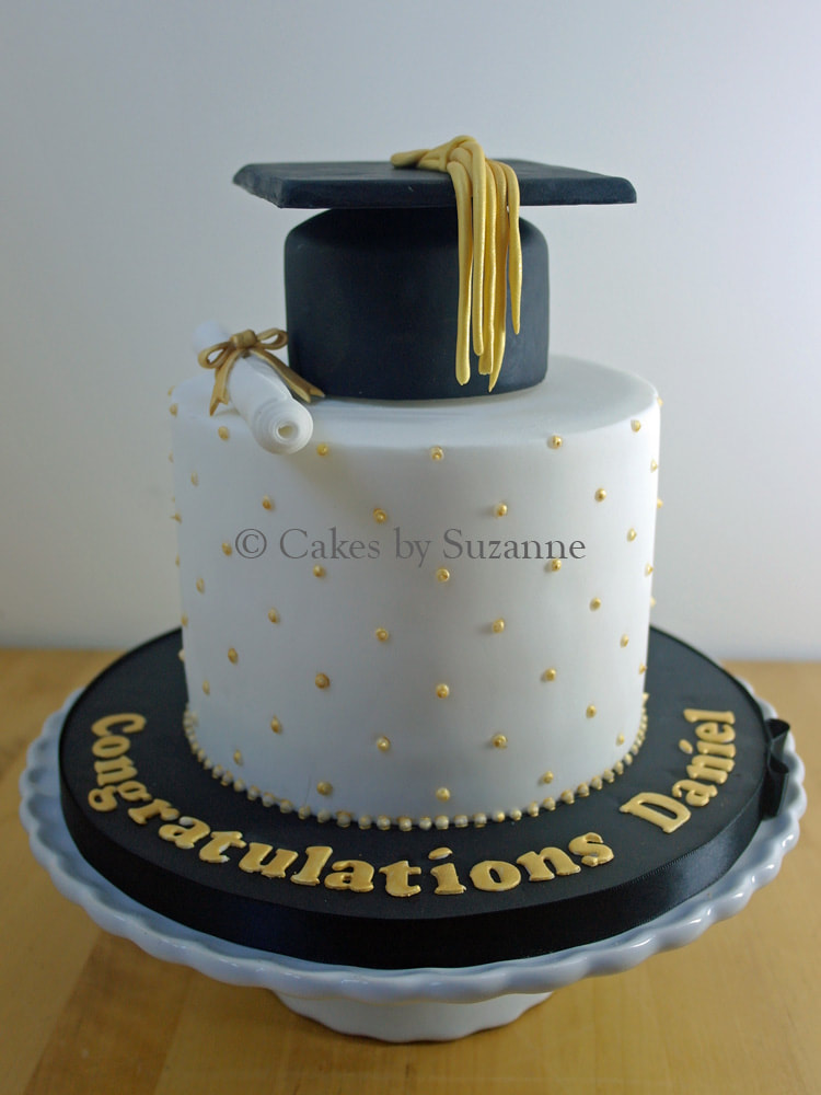 graduation cake mortarboard hat scroll black gold
