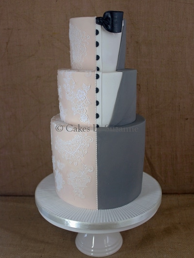 three tier split theme wedding outfit cake lace dress groom suit Batman